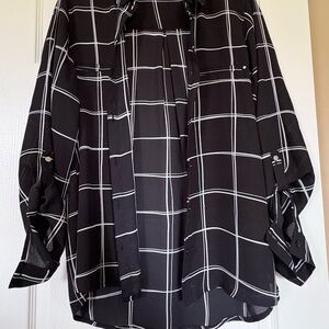 Apt 9 Black and White Checkered Women's Top